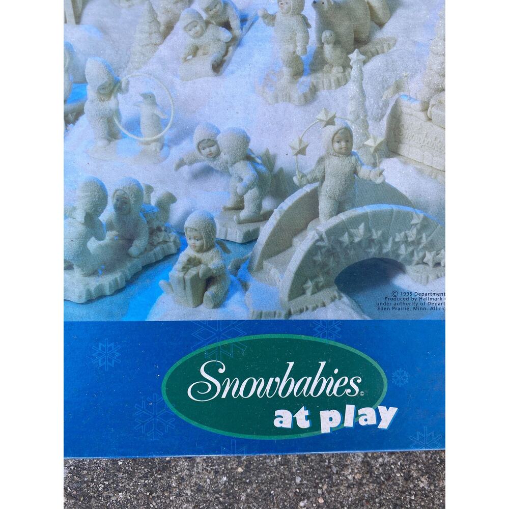 Vintage Hallmark Springbok Dept 56 Snowbabies at Play 1000 PC Xmas Puzzle - Picture 2 of 4